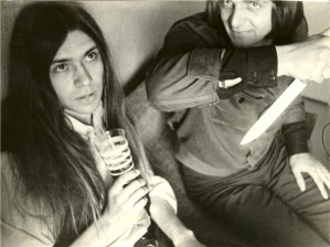 Московский флэт, 1974г, слева направо: Володя Андерсон; Фан (Алексей Митрофанов)